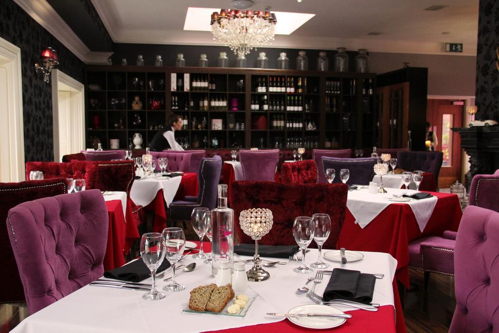 The Talbot Hotel Belmullet Buitenkant foto