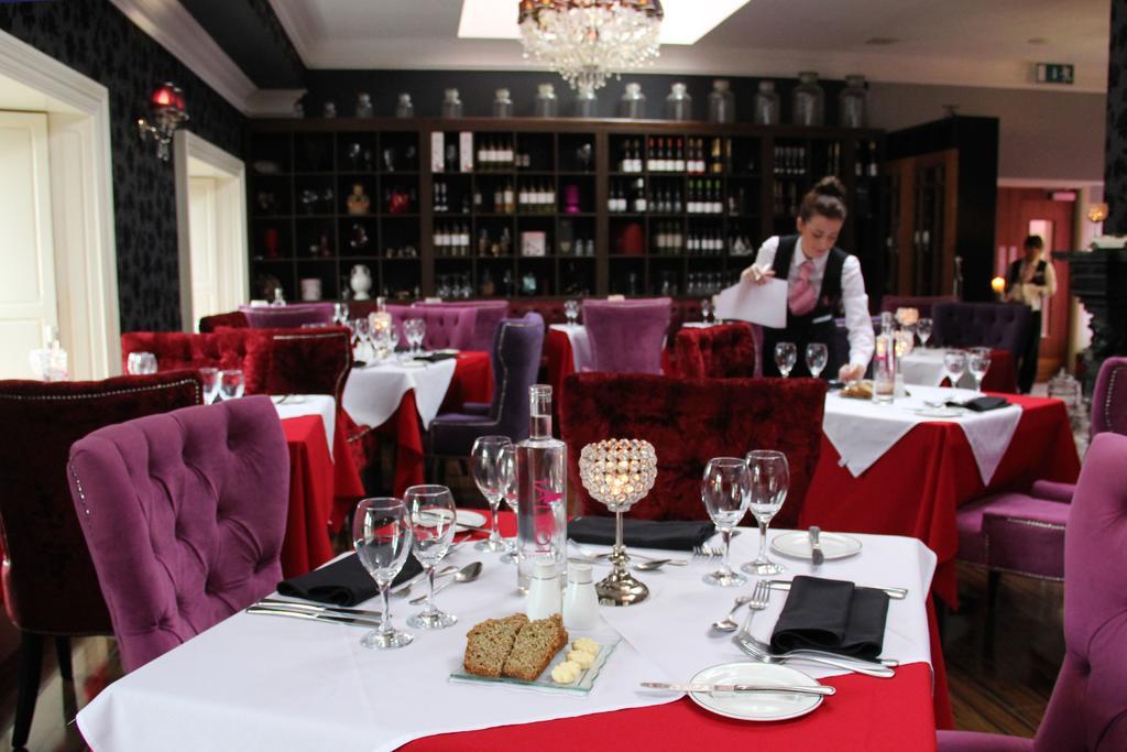 The Talbot Hotel Belmullet Buitenkant foto